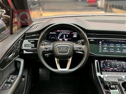 اودي Q7